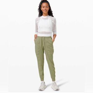 Lululemon Dance Studio Jogger Rosemary Green size 0